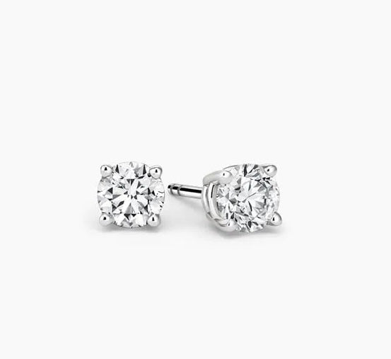 Round Diamond Stud Earrings