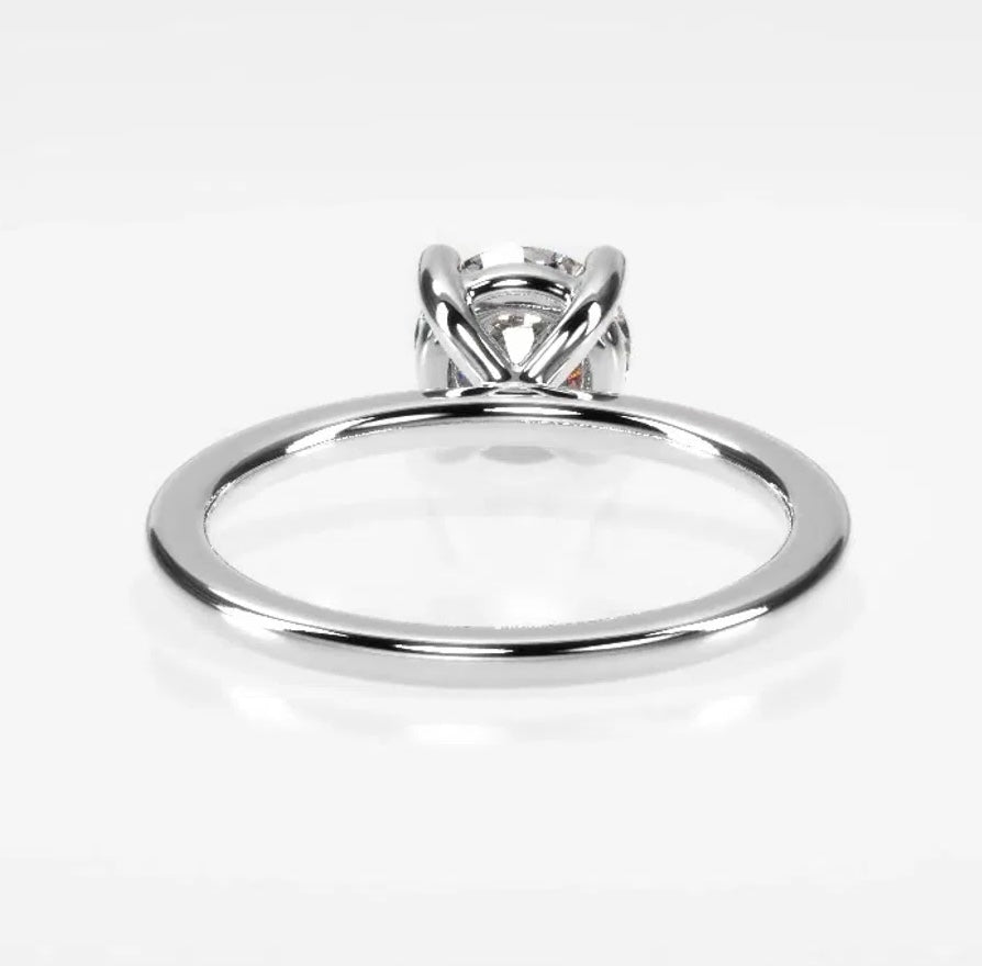 GLOW RING- Round Cut Diamond