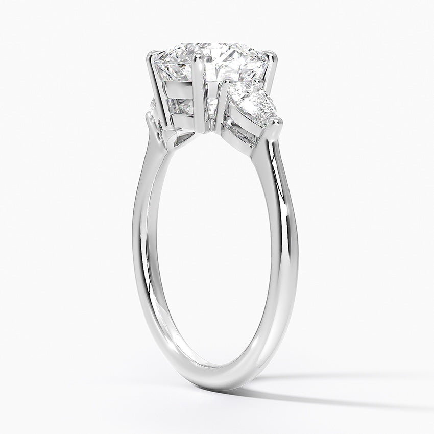 TRILOGY RING-Round Cut Diamond