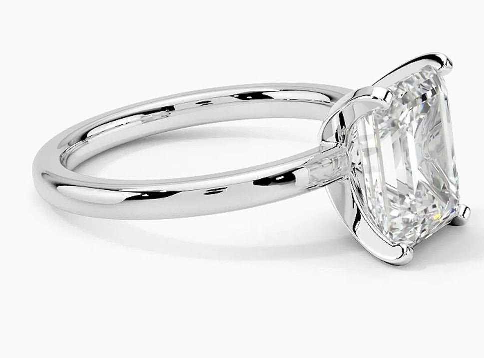 GLOW RING-Emerald Cut Diamond