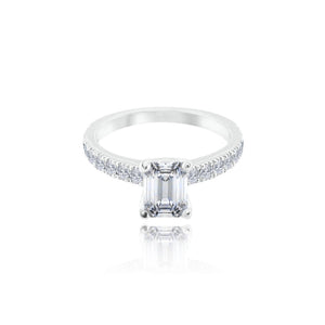 Natural Diamond Ring, Emerald Cut 0,30ct /VS2/G
