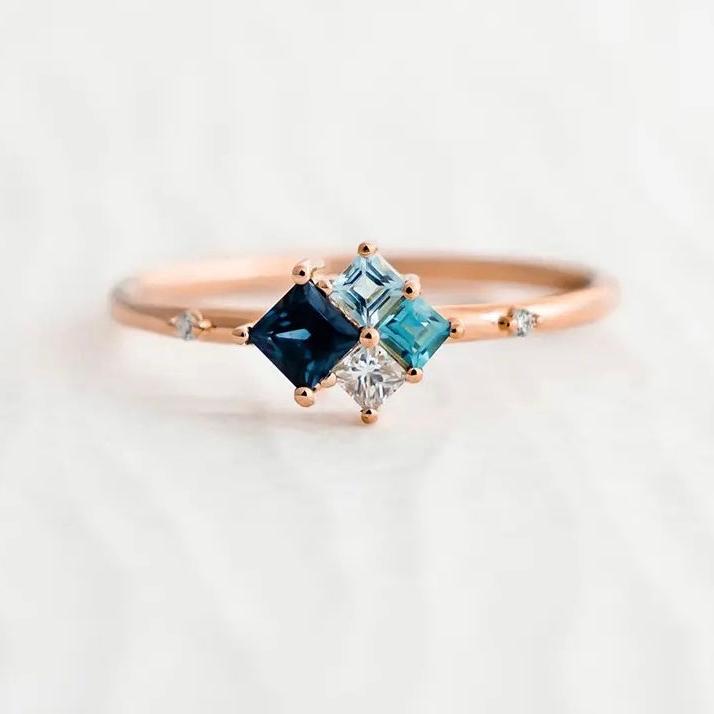 BLUE CHIC RING