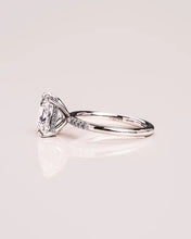 Load image into Gallery viewer, Princess Ring
