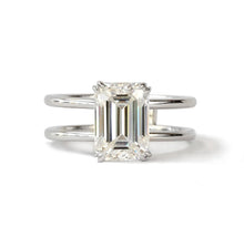 Load image into Gallery viewer, Lila Line Ring - 14K White or Yellow Gold

