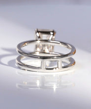 Load image into Gallery viewer, Lila Line Ring - 14K White or Yellow Gold
