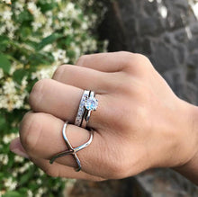 Load image into Gallery viewer, Ring X
